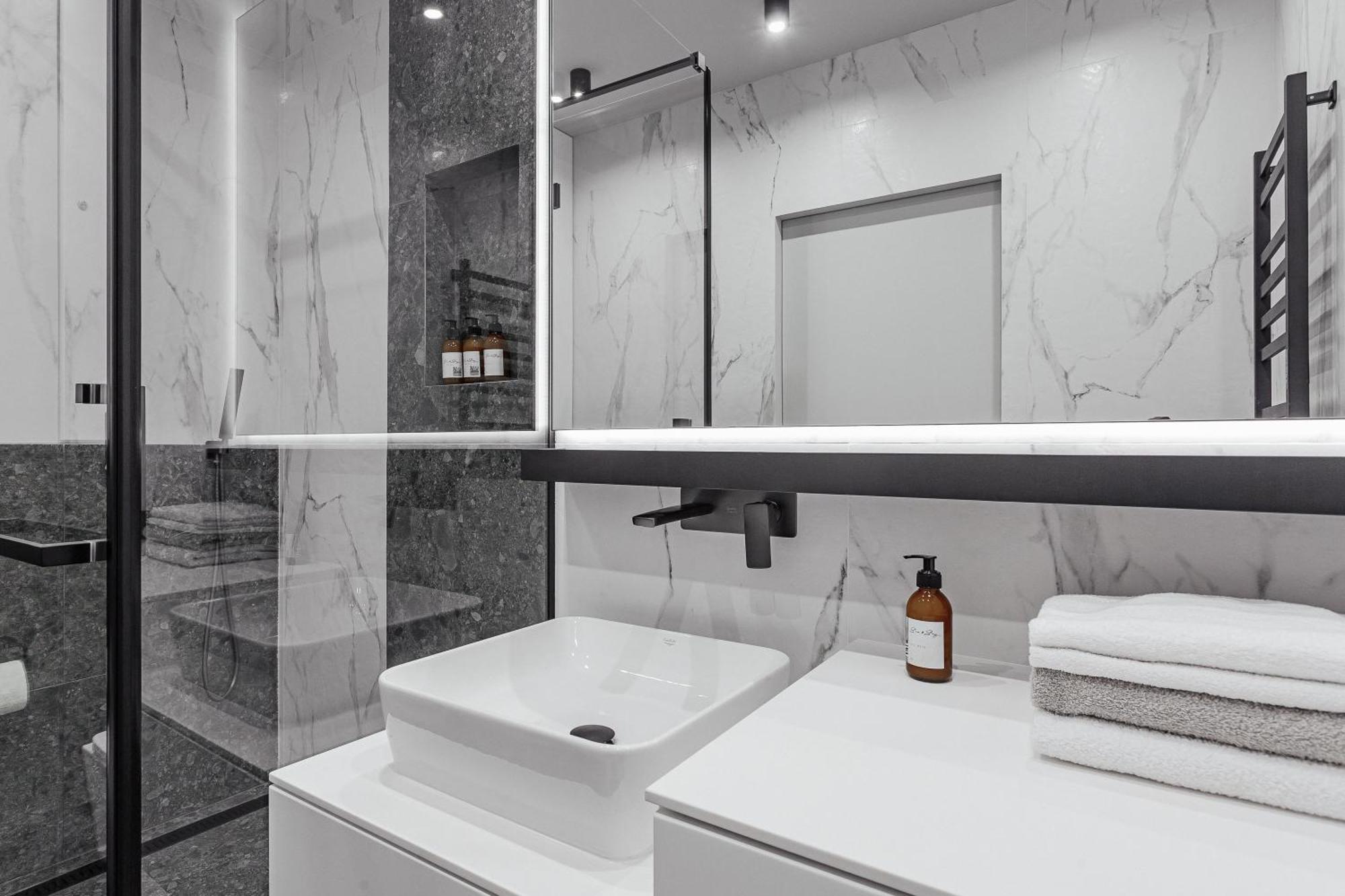 Sea & Sky Apartments 敖德萨 客房 照片