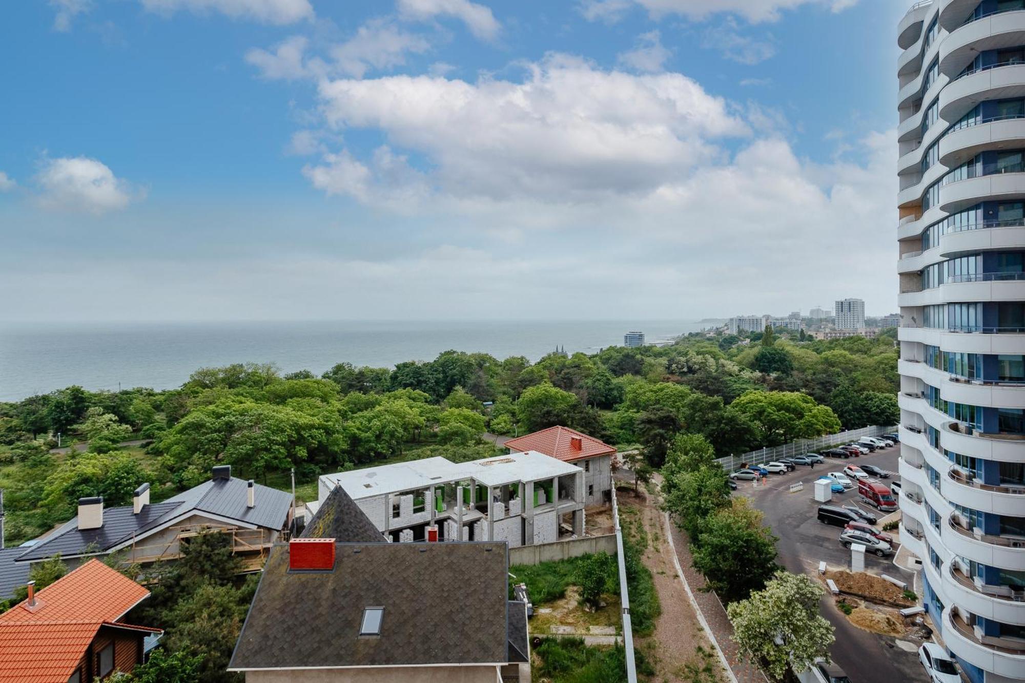 Sea & Sky Apartments 敖德萨 客房 照片